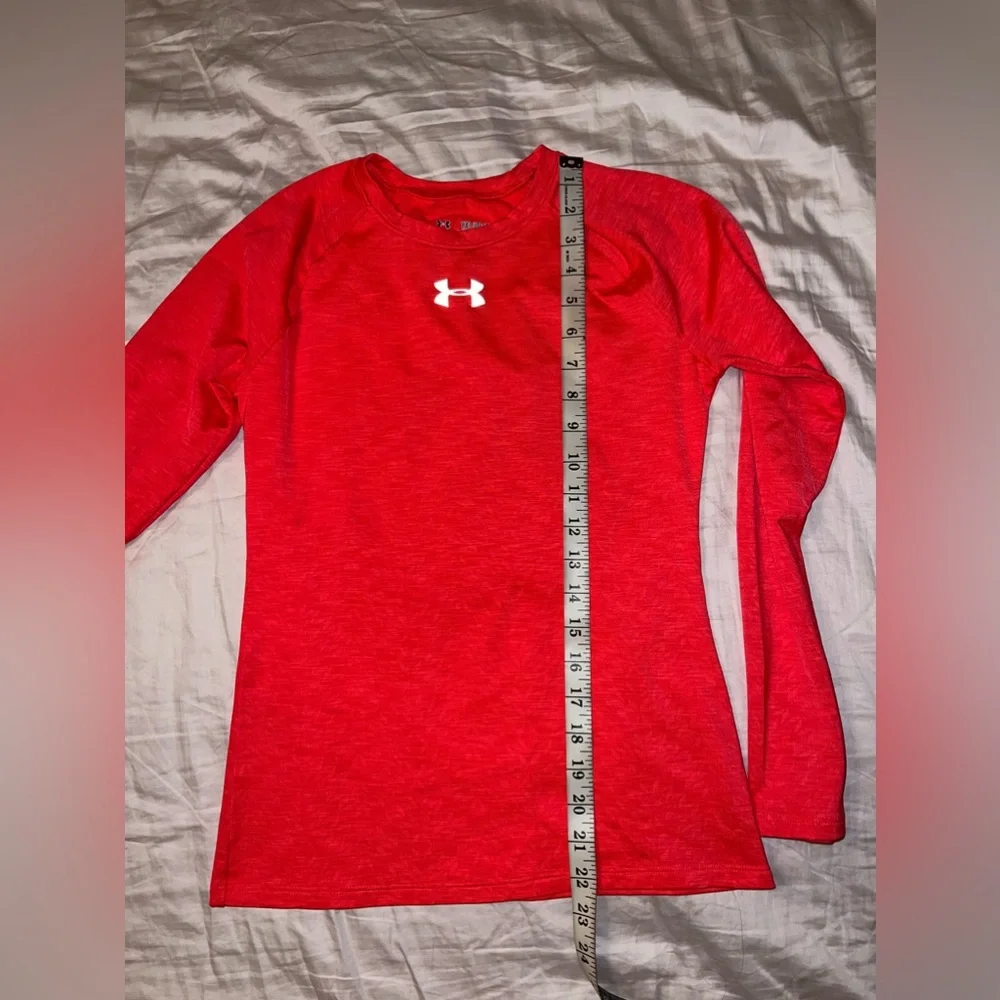 Under Armour Coral Long Sleeve Performance Top Kids Size XL